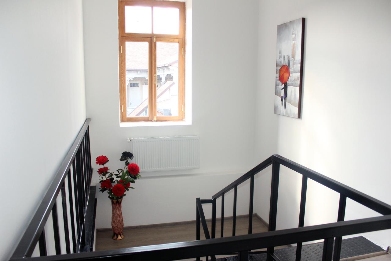 Hotel Vita Tbilissi Extérieur photo