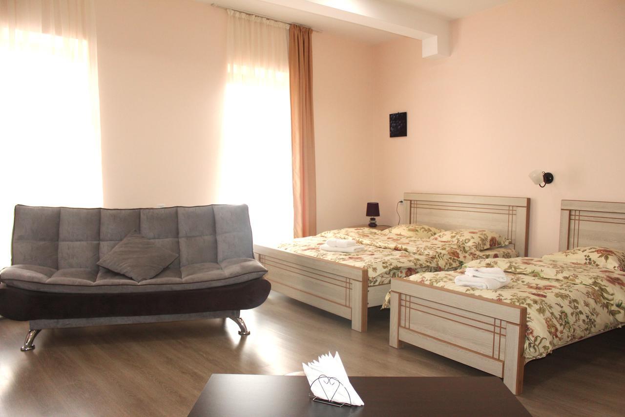 Hotel Vita Tbilissi Extérieur photo