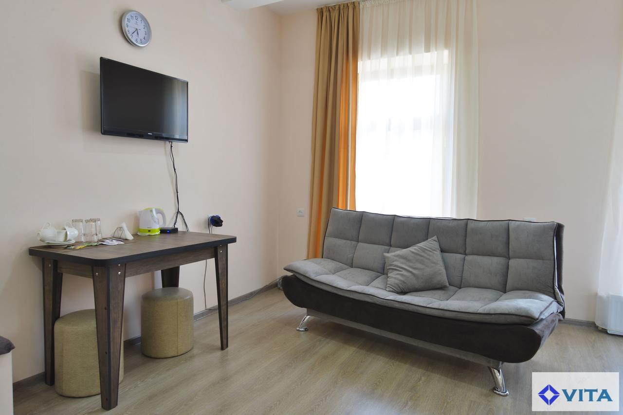 Hotel Vita Tbilissi Extérieur photo
