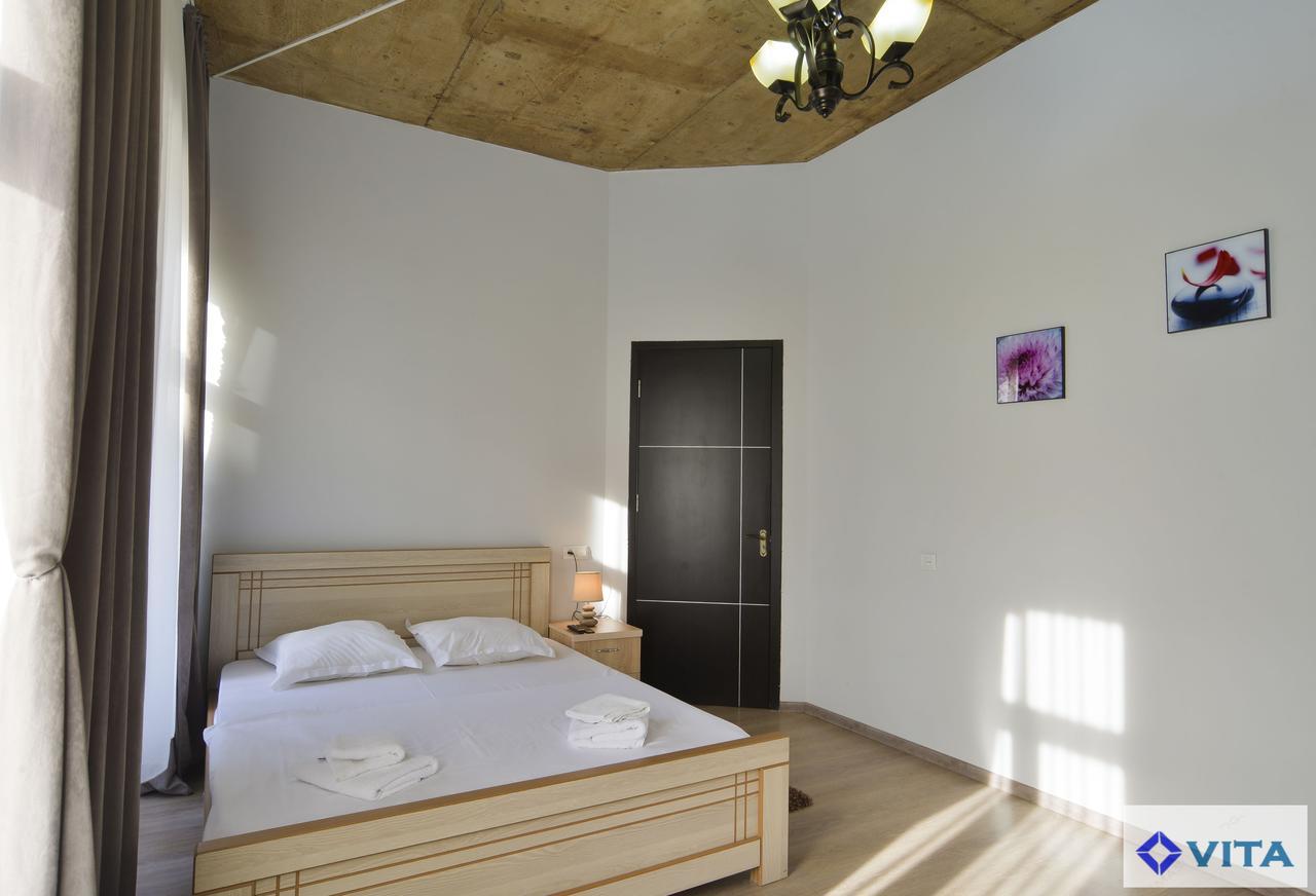 Hotel Vita Tbilissi Extérieur photo